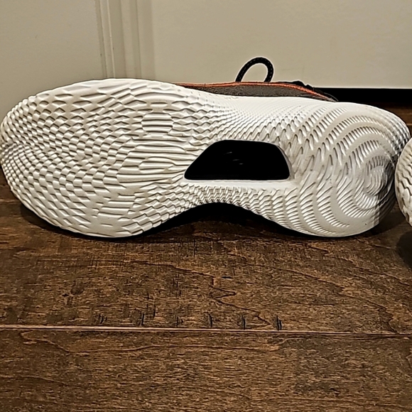 Under Armor Curry Beautiful Flow 8 Basketball Shoes sz 7 - Picture 10 of 12